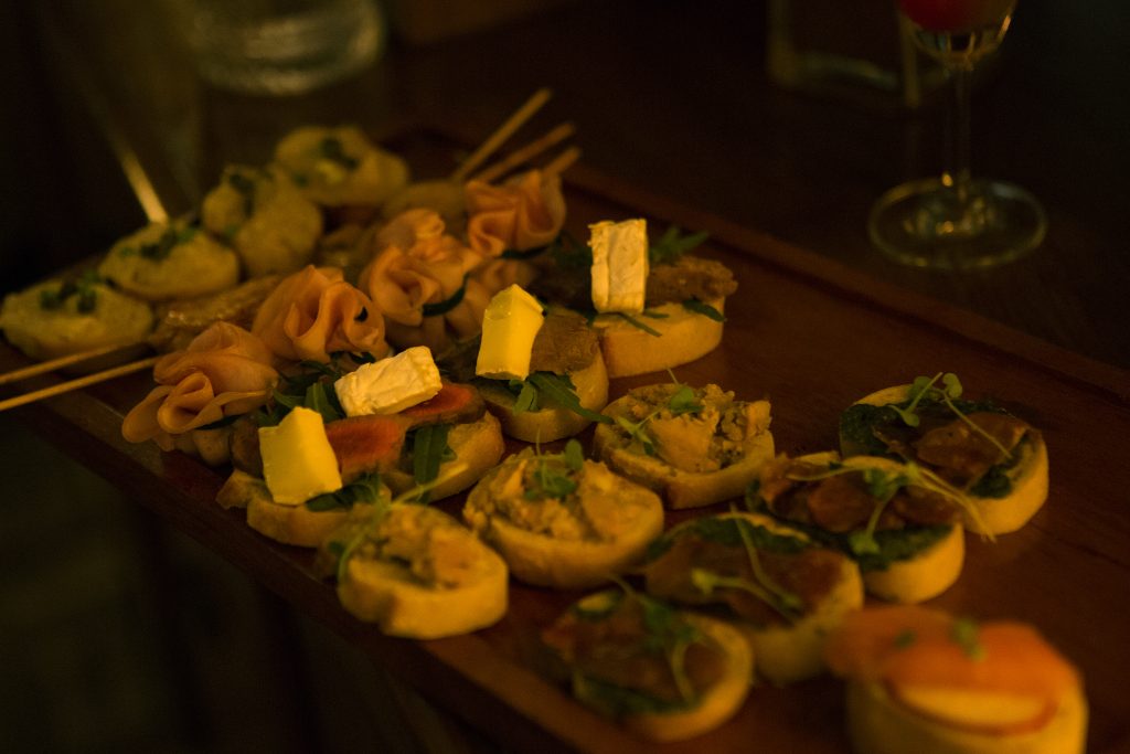 Assiette de haute gastronomie dans un restaurant gastronomique