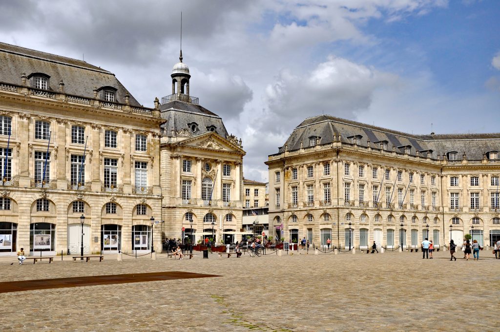 La place de la Bourse et le miroir d'eau à Bordeaux